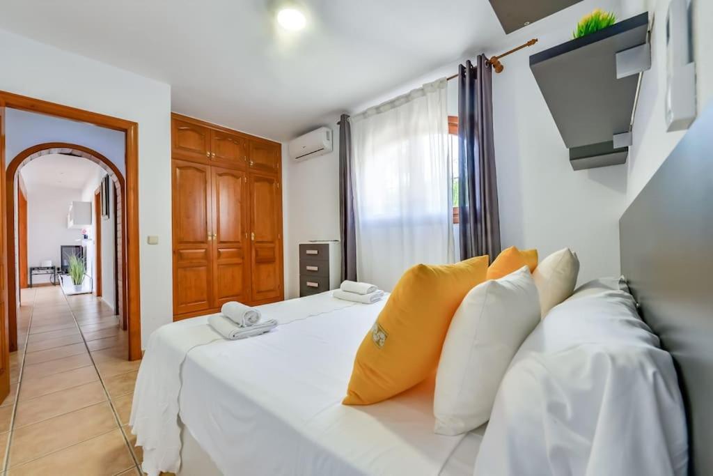 Villas Guzman - Mouna Calpe Bagian luar foto